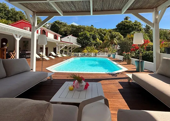 Location de vacances: Spacieuse VILLA COROSSOL avec piscine et jeux extérieurs